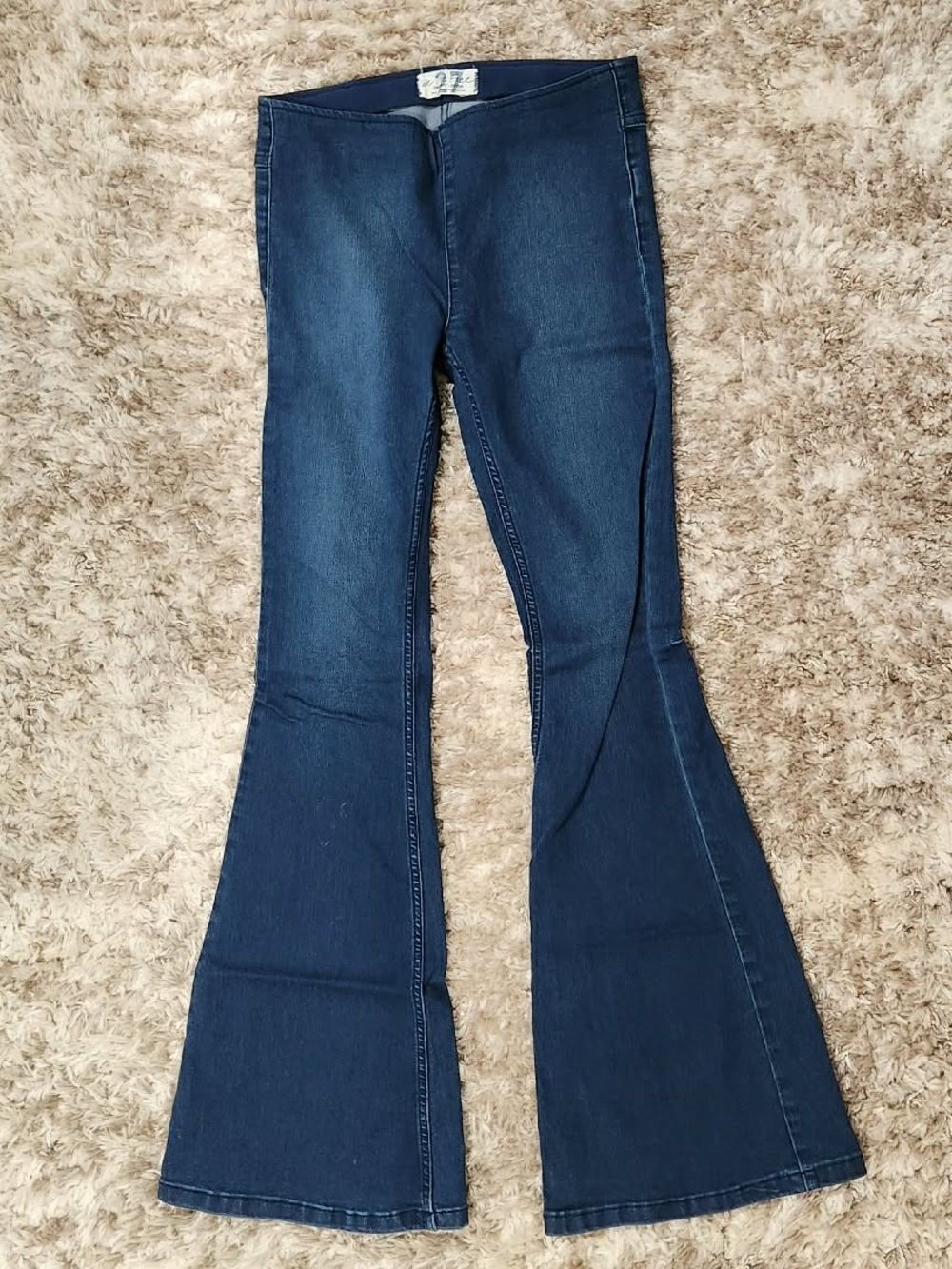 FREE PEOPLE / We The Free Dark Blue Women's Flare Jeans